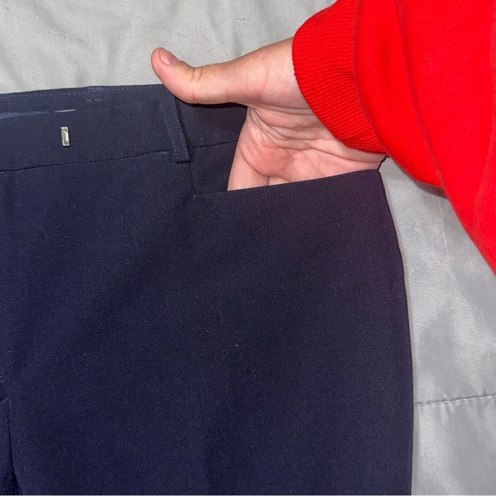 Tommy Hilfiger Women’s 10 Navy Wide Leg Dress Pants Office Career Business Wear - Picture 7 of 11